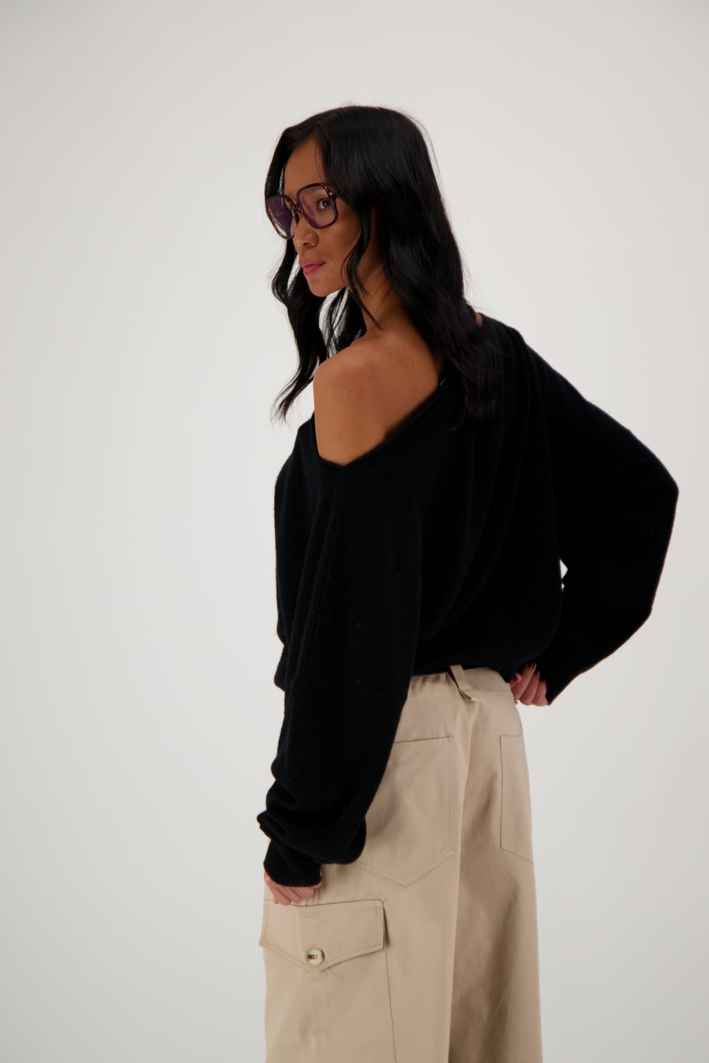 THE ERIKA OFF-SHOULDER SWEATER IN CASHMERE