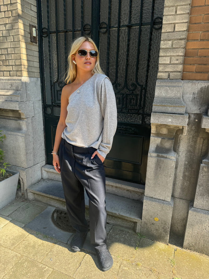 DAPHNE CACHEMIRE UNE ÉPAULE NOIR
